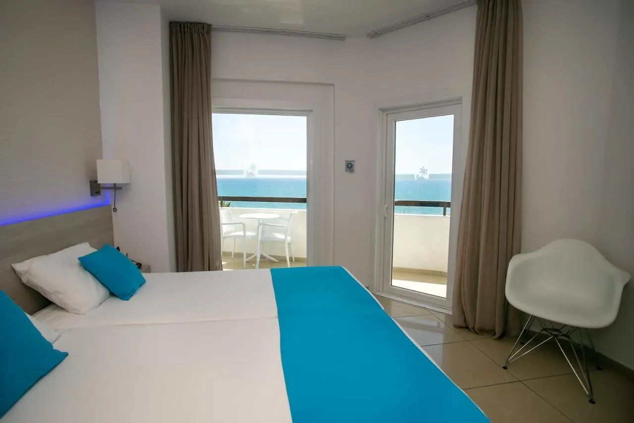 **  Les Palmiers Beach Boutique Hotel & Luxury Apartments Larnaca Cyprus