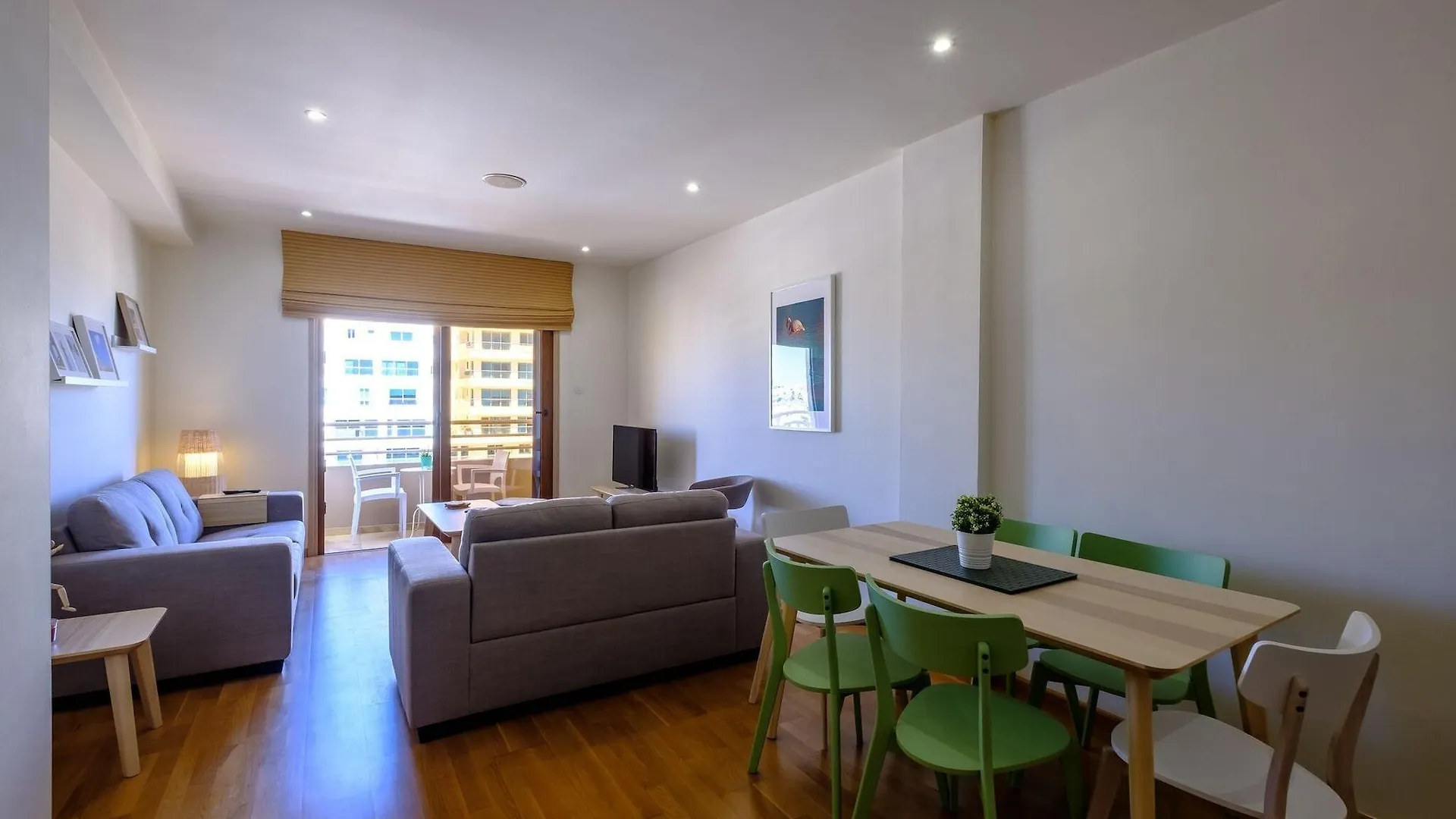 Les Palmiers Beach Boutique Hotel & Luxury Apartments Larnaca