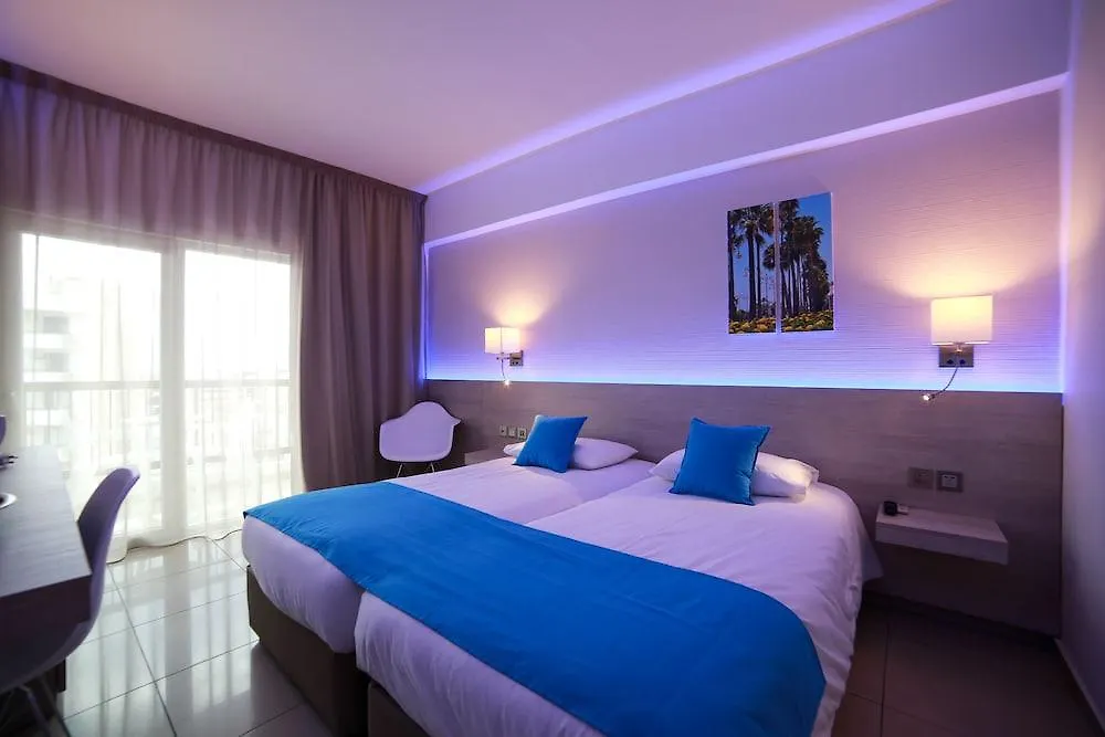 Les Palmiers Beach Boutique Hotel & Luxury Apartments Larnaca 2*,  Cyprus