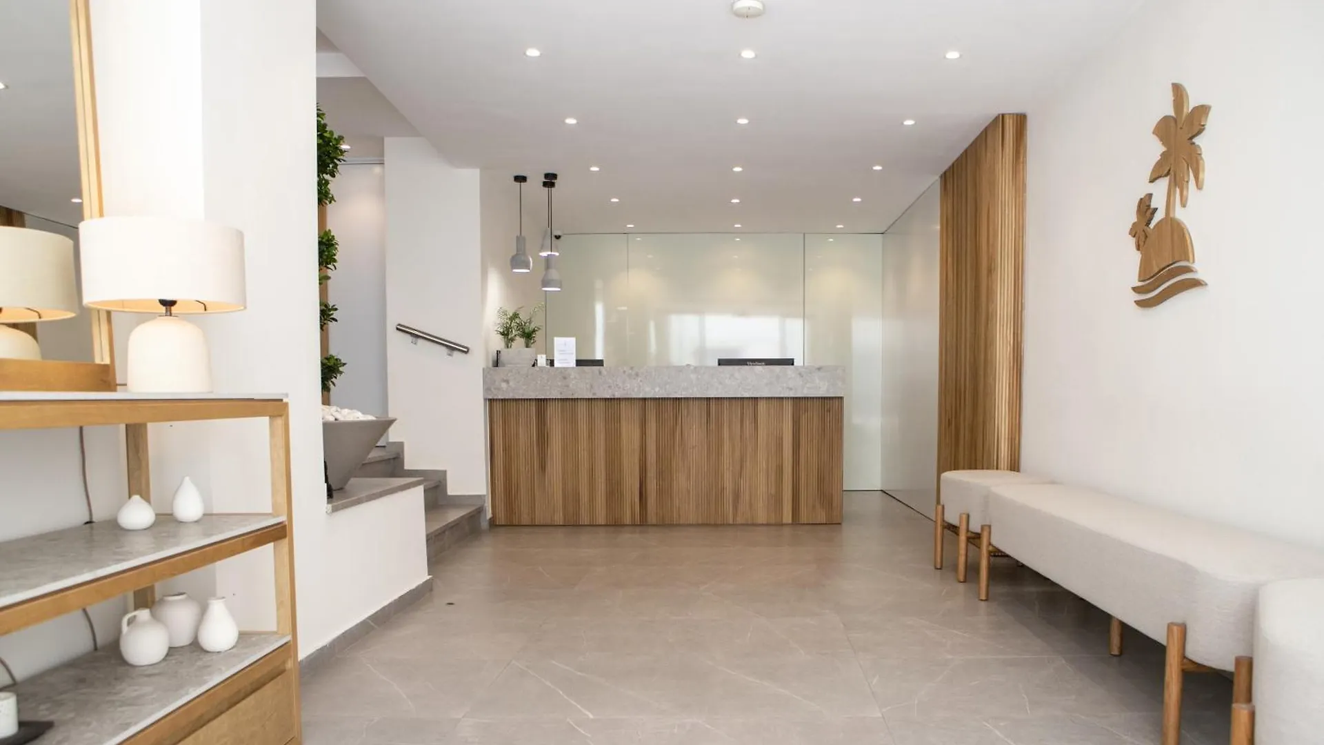 Les Palmiers Beach Boutique Hotel & Luxury Apartments Larnaca