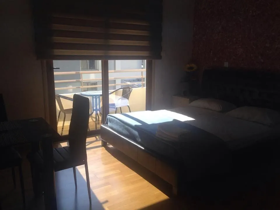 Les Palmiers Beach Boutique Hotel & Luxury Apartments Larnaca 2*,  Cyprus