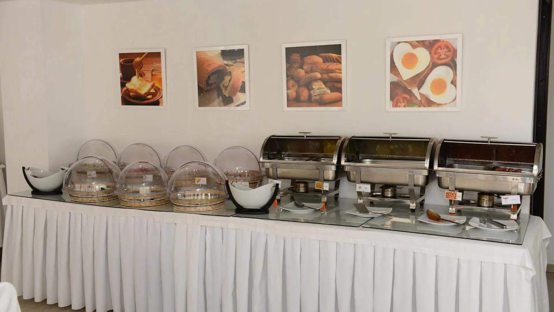 Les Palmiers Beach Boutique Hotel & Luxury Apartments Larnaca 2*,  Cyprus