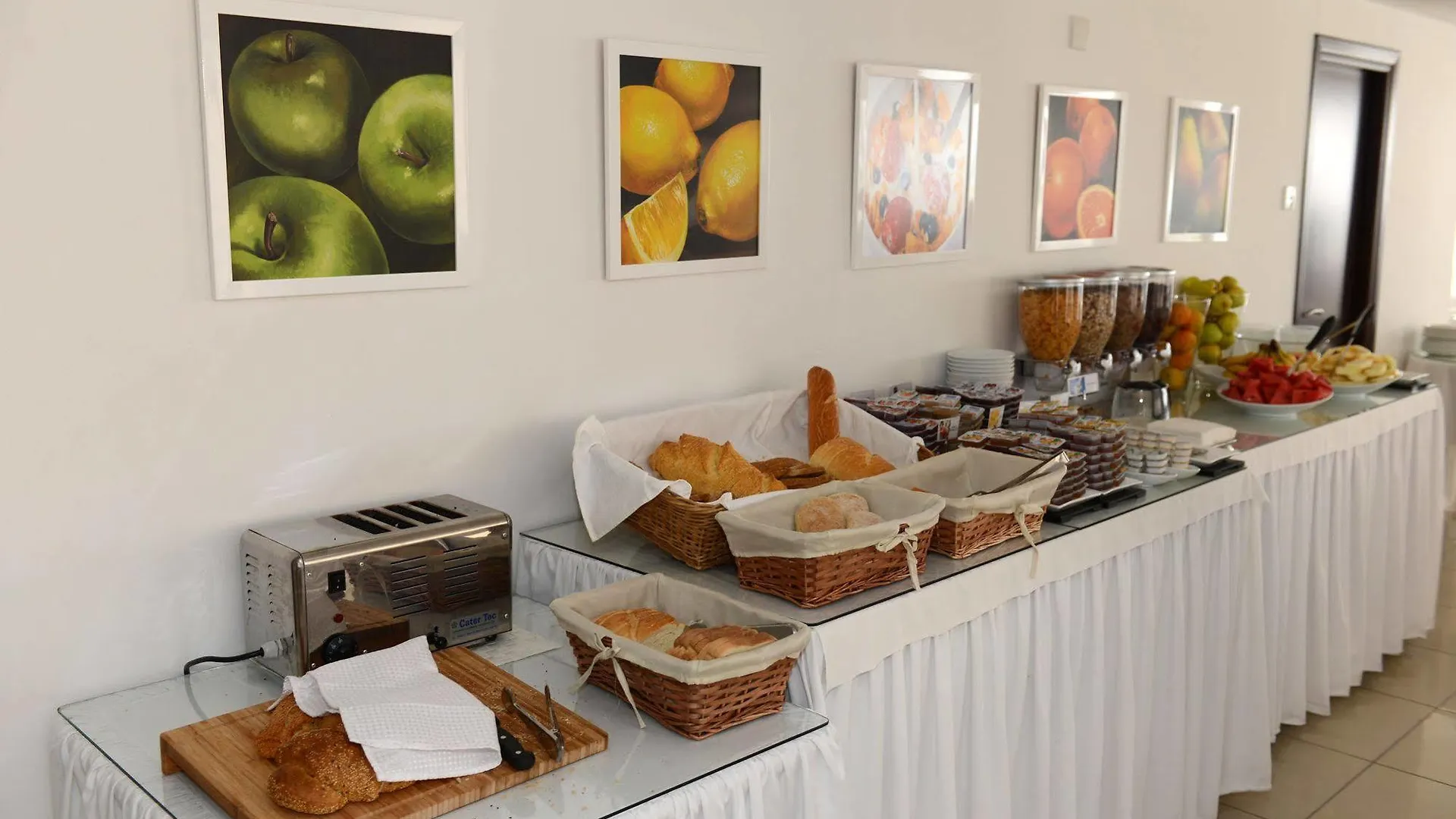 Les Palmiers Beach Boutique Hotel & Luxury Apartments Larnaca