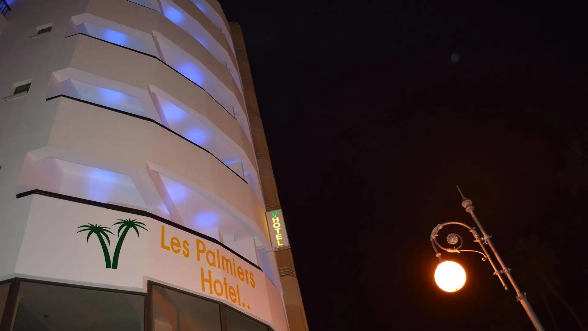 Les Palmiers Beach Boutique Hotel & Luxury Apartments Larnaca