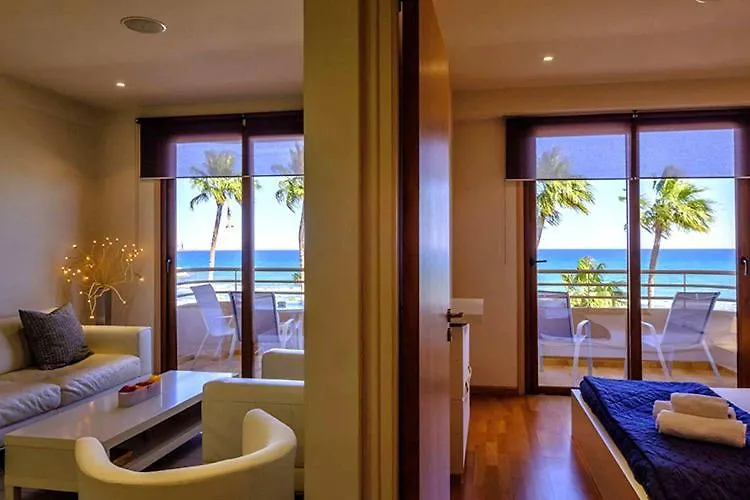 Les Palmiers Beach Boutique Hotel & Luxury Apartments Larnaca Cyprus